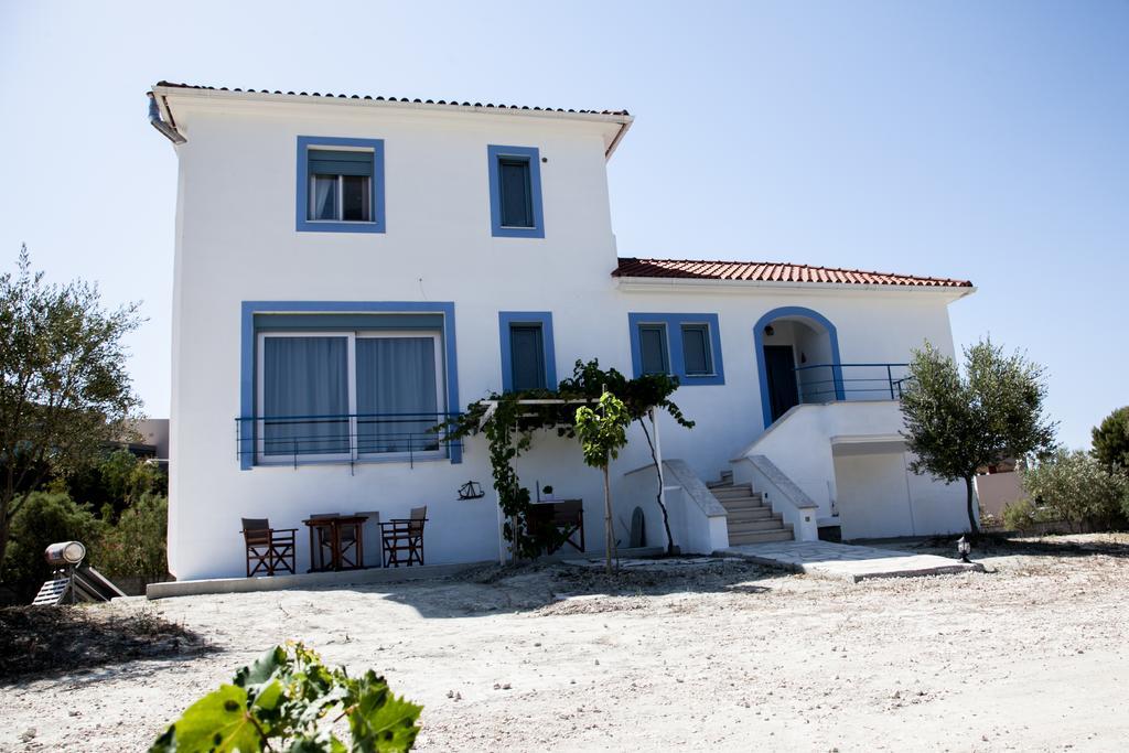 Romanos XI Apartment Xi Beach Exterior photo